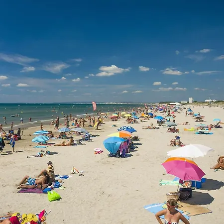 Climatise, Proche Et Commerces, 4 Pers., Parking Prive, Quartier Du Couchant - Fr-1-328-235 아파트 라그랑모트